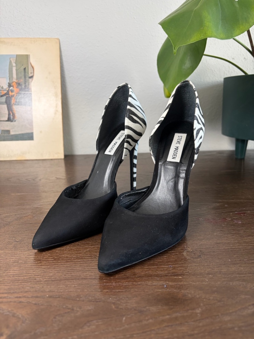 Steve Madden Black Pointed Pumps with Zebra-Print Heel